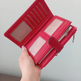 Portafoglio donna rosso dipinto a mano