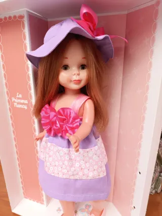 Nancy Vestido y Pamela Morado/Rosa