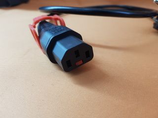 Cable Alimentación ACT C13 IEC Lock+ 1 Metro