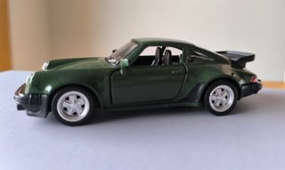 Porsche 911 Turbo 1978 Escala 1:36
