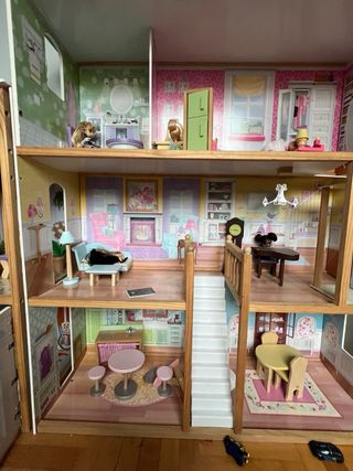 Casa de muñecas grande