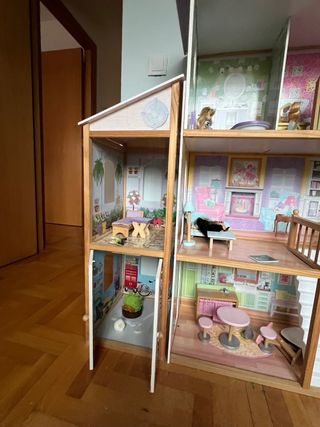 Casa de muñecas grande