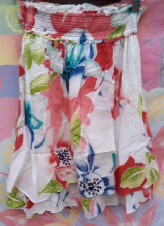 BLUSAS TS:HOLLISTER FLORES/BLANCO MULTICOLOR:1X2€