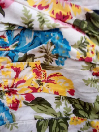 BLUSAS TS:HOLLISTER FLORES/BLANCO MULTICOLOR:1X2€