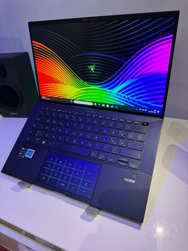 Ordenador Portatil POTENTE Asus i7 11th 16GB RAM afbeelding 3