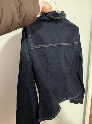 Camisa vaquera Zara entallada XS