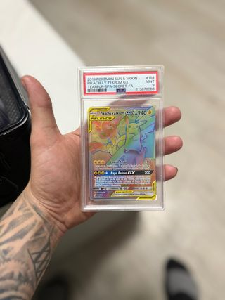Carta Pokémon Pikachu y Zekrom GX PSA 9