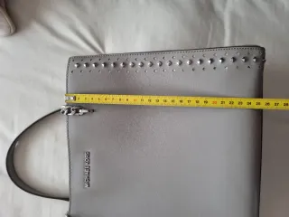 Bolso Michael Kors Piel Gris con Tachuelas. 4 usos