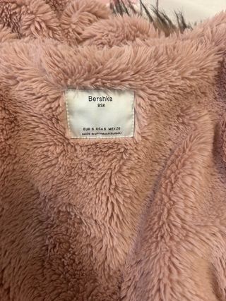 Abrigo rosa Bershka forro polar