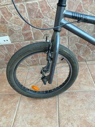 Bicicleta BMX Gris