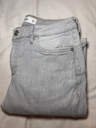Pantalones vaqueros grises Mango Talla XS