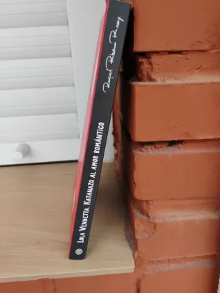 Lola Vendetta. Katanazo al amor romántico