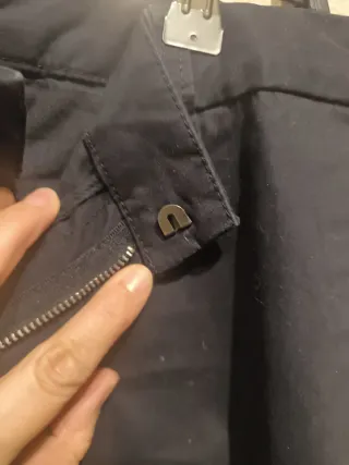 Pantalón negro Calvin Klein con pedrería