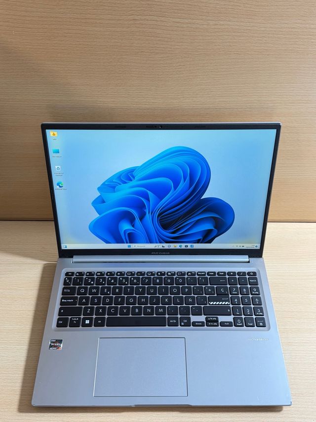 Asus VivoBook 16 Ryzen 7 / 16Gb / 512Gb