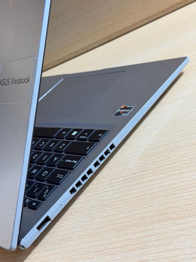 Asus VivoBook 16 Ryzen 7 / 16Gb / 512Gb afbeelding 7