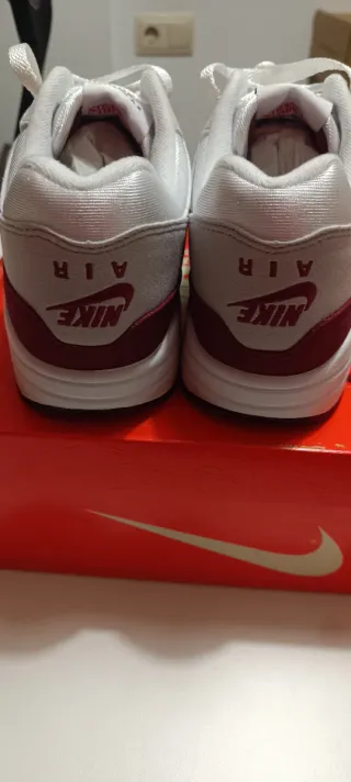 Nike Air Max x Stranger Things Steve Harrington