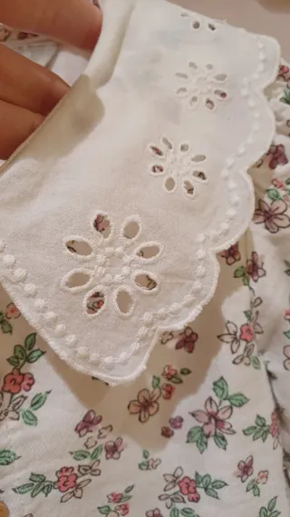 Blusa bordada floral niña