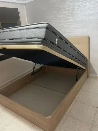 Bases tapizadas, somieres , canapés y colchones