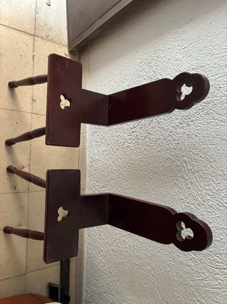 Silla de madera de 3 patas