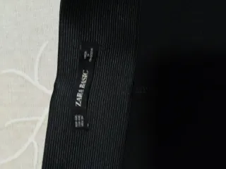 Pantalones Zara con brillantes