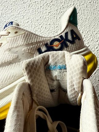 Hoka Clifton 9 Eggnog Beige/Amarillo