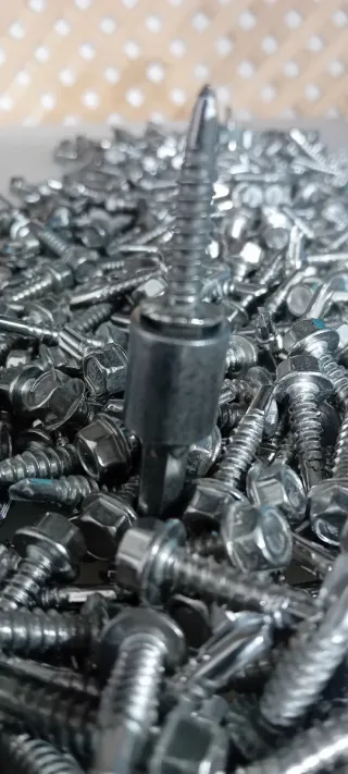 500Tornillos Autotaladrantes Hexagonales+BOQUILLA