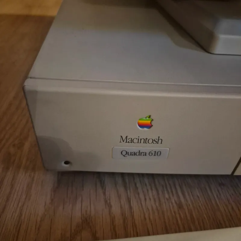 Mackintosh Quadra 610 afbeelding 2