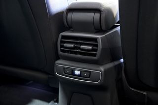 Audi Q4   Advanced 50 etron quattro 220kW 82kWh