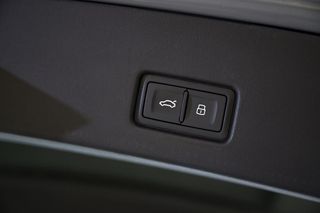 Audi Q4   Advanced 50 etron quattro 220kW 82kWh