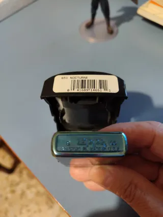 Lott di collezionismo: Petaca, Zippo, armonica