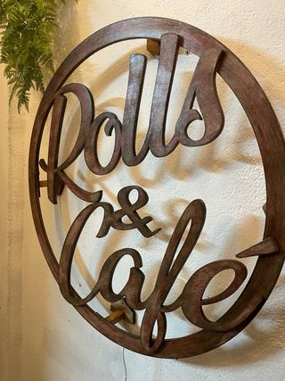 Rotulo para negocio en madera