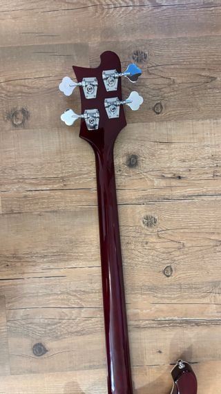 Bajo Career Rickenbacker Corea