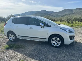 Peugeot 3008 1.6 hdi GARANTÍA