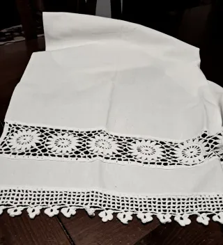 Tenda/asciugamano con pizzo bianco