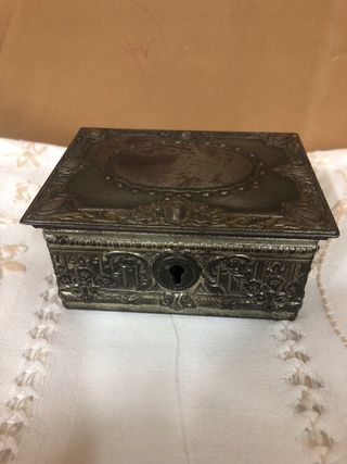 Joyero Modernista Metal Relieves