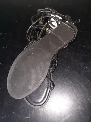 Sandalias negras kiabi