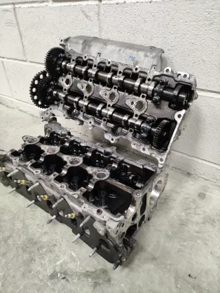 Culata de motor Renault Espace 5 1.6 dci R9M452