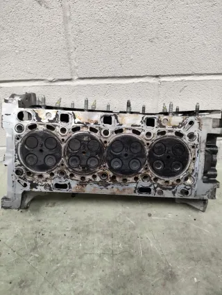 Culata de motor Renault Espace 5 1.6 dci R9M452