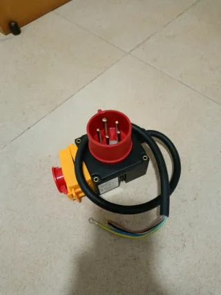 Interruptor de emergencia KOA7 380v