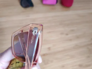 2 Gafas de Sol Alain Afflelou Negras y Rosas