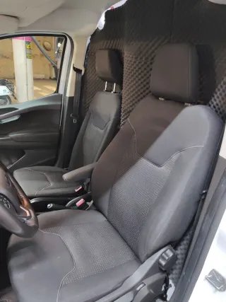 Ford Transit Courier 2022