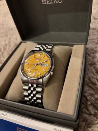Seiko 5 Automatico Giallo Vintage