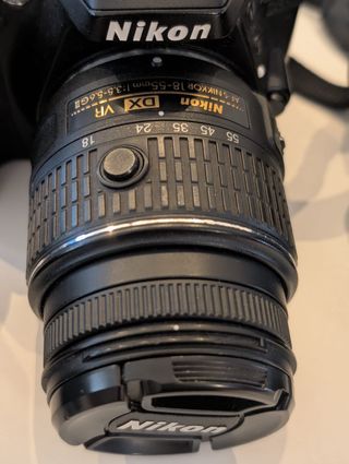 Cámara Nikon D3300 + 3 Lentes + Flash + Mochila