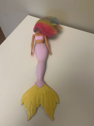 Barbie Sirena Arcoíris Mágico