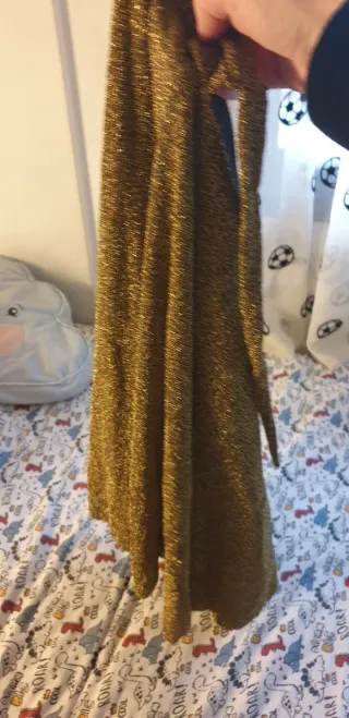 Capa brillante dorada para disfraz