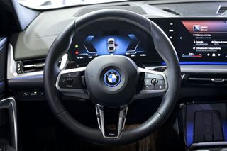 BMW iX2   eDrive20