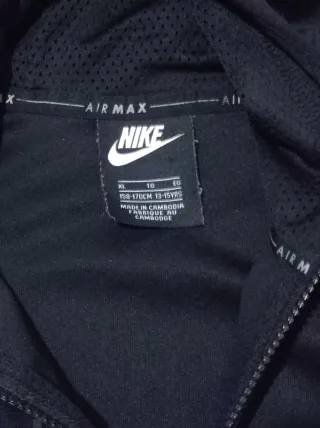 Chaqueta Nike Air Max Negra