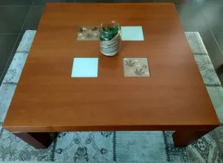 Mesa de centro madera con detalles