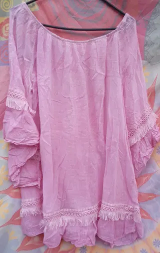 BLUSAS BORDADAS 3XL/4XL:FLORES AZUL/ROSA:1X1,5€