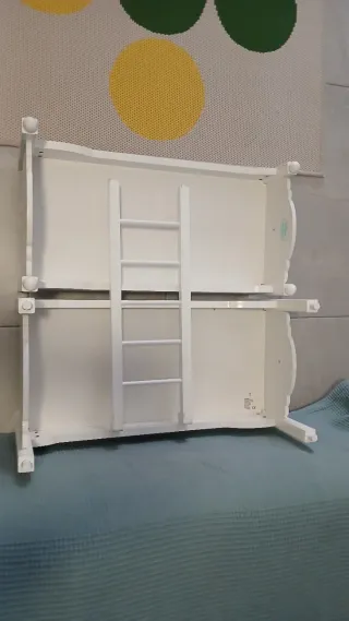 Cuna litera para muñecas de madera